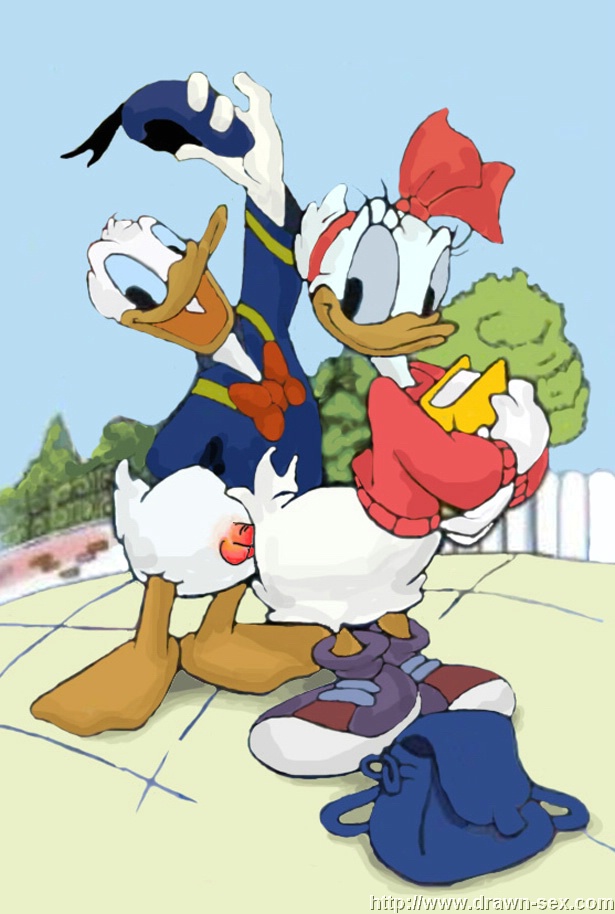 eclipse's cache - Mickey Mouse page 1 full