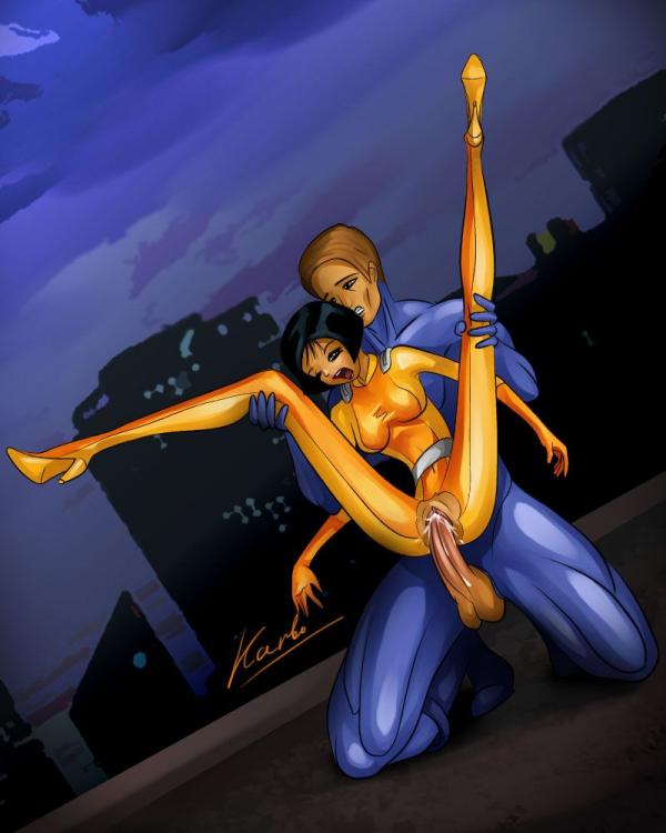 Totally Spies page 8 full