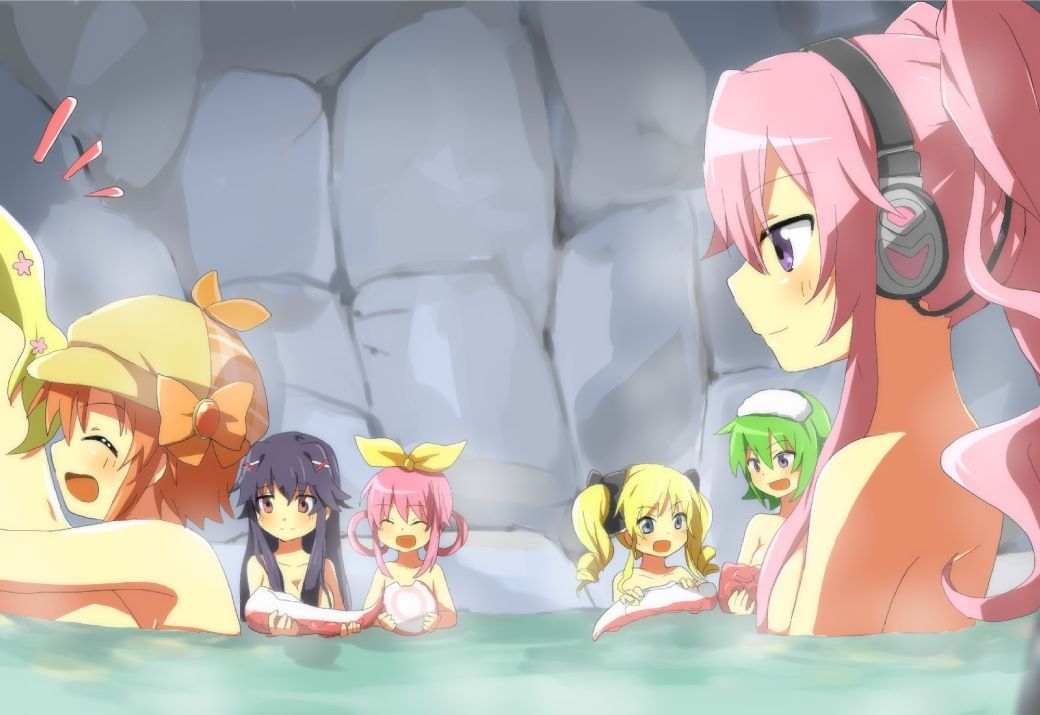 Multiple girls - bathing fun page 5 full