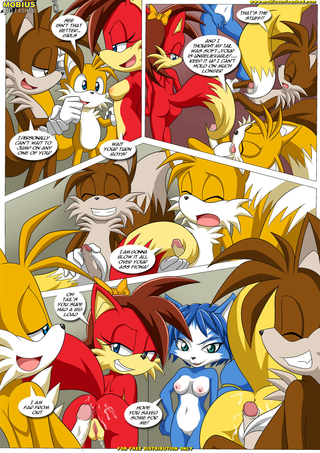 Foxxxes² - 2 Much Tail page 3 full