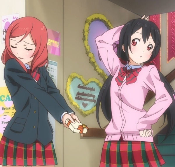 Yuri of Nico and Maki page 4 full