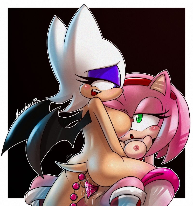 Rouge the Bat HQ page 7 full